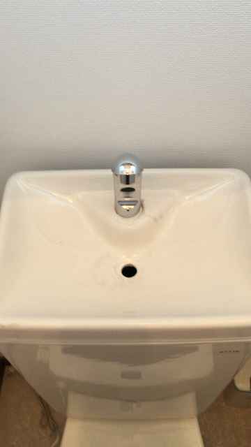 トイレタンク手洗い管から水が出ない 原因と修理方法を解説 水道修理のレオンメンテナンス
