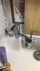 分岐水栓を取り付ける蛇口