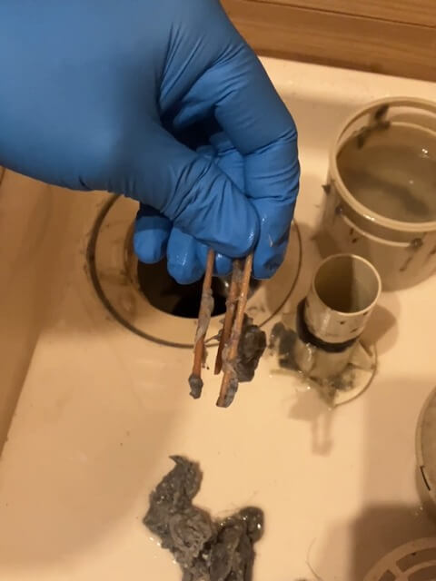 2025-11-7-Laundry-drain-clogged-18