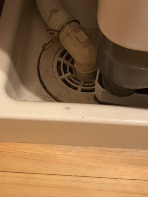2025-11-7-Laundry-drain-clogged-2