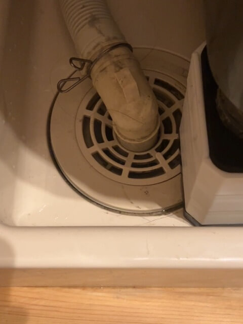 2025-11-7-Laundry-drain-clogged-26