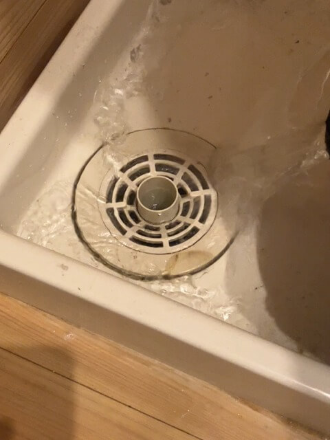 2025-11-7-Laundry-drain-clogged-4