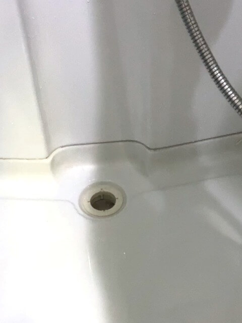 2026-1-16-shower-room-clogged-10