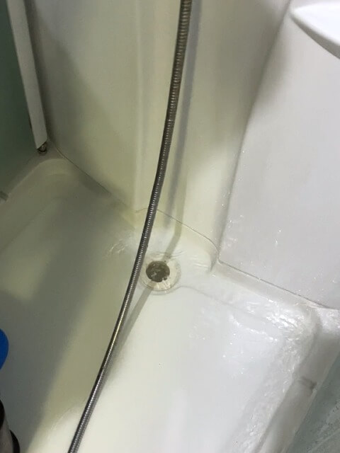 2026-1-16-shower-room-clogged-4