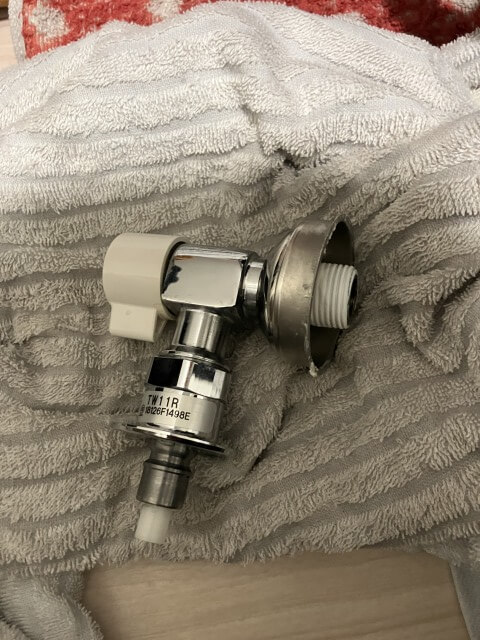 2026-3-6-change-the-direction-of-the-washing-machine-faucet-15